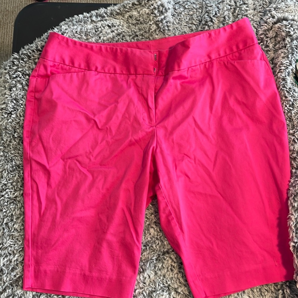 Modern fit dressy capri